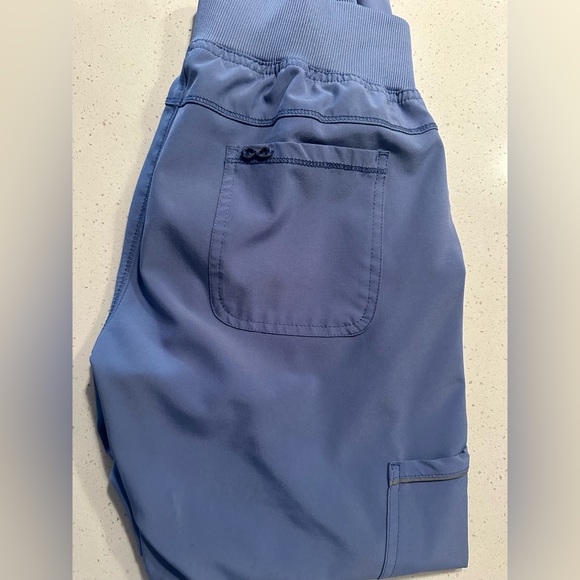 Cherokee infinity scrub set - Picture 4 of 5